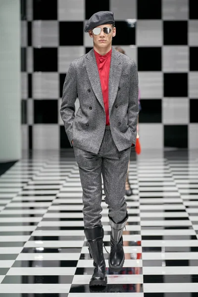 Look 31